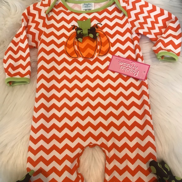 Beautiful Peaches N Cream Halloween pumpkin Romper size  12, 18, 24 months NWT - Picture 1 of 6